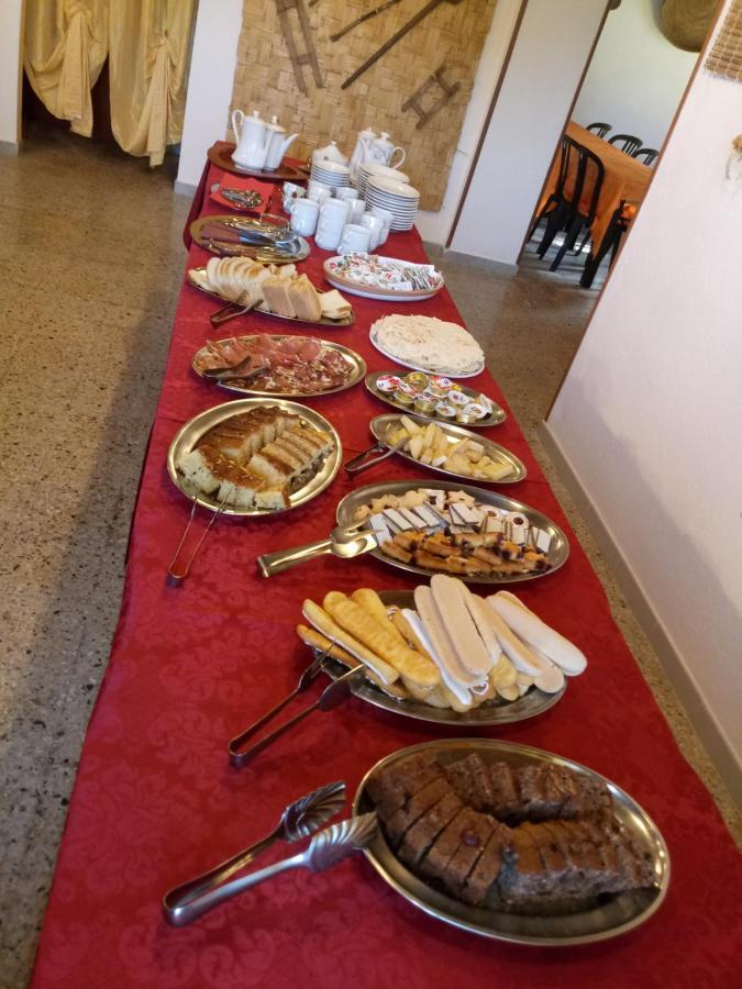 Agriturismo Usurtala Orani Eksteriør bilde